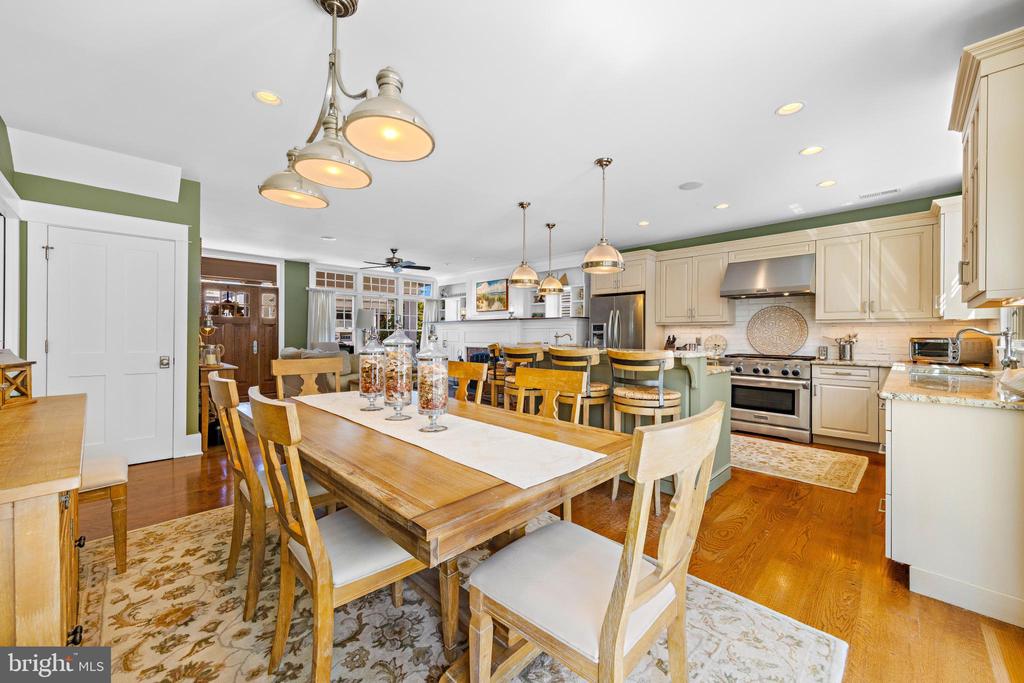 120 E DUNE LANE