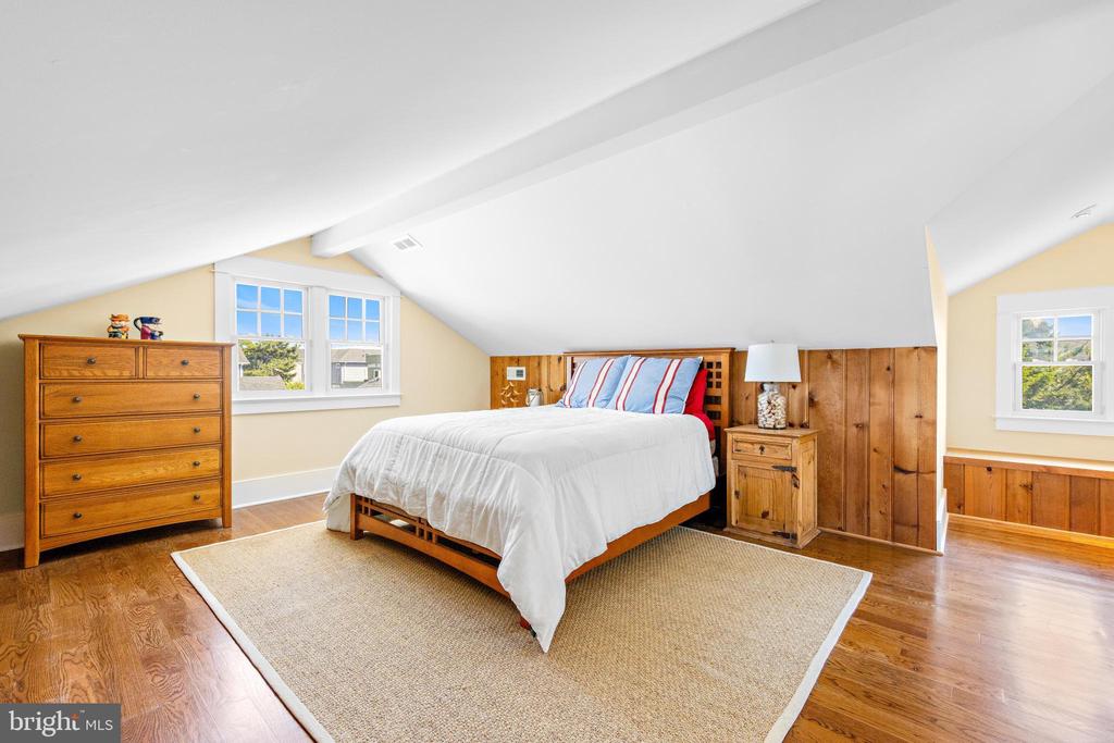 120 E DUNE LANE