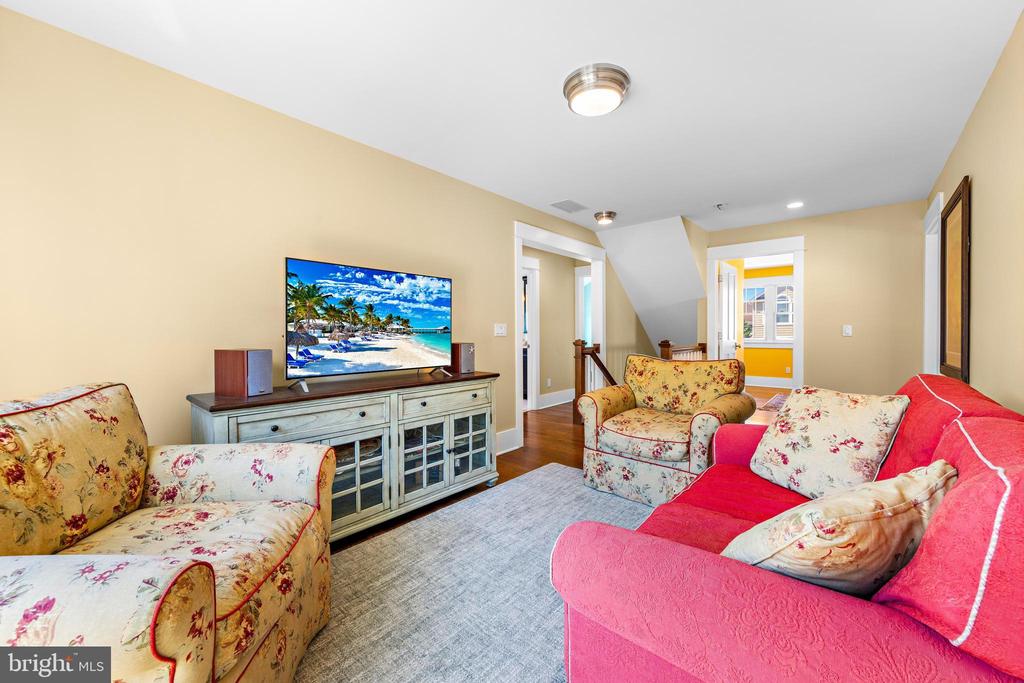 120 E DUNE LANE