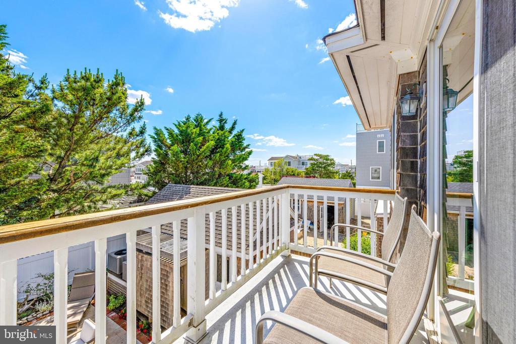 120 E DUNE LANE