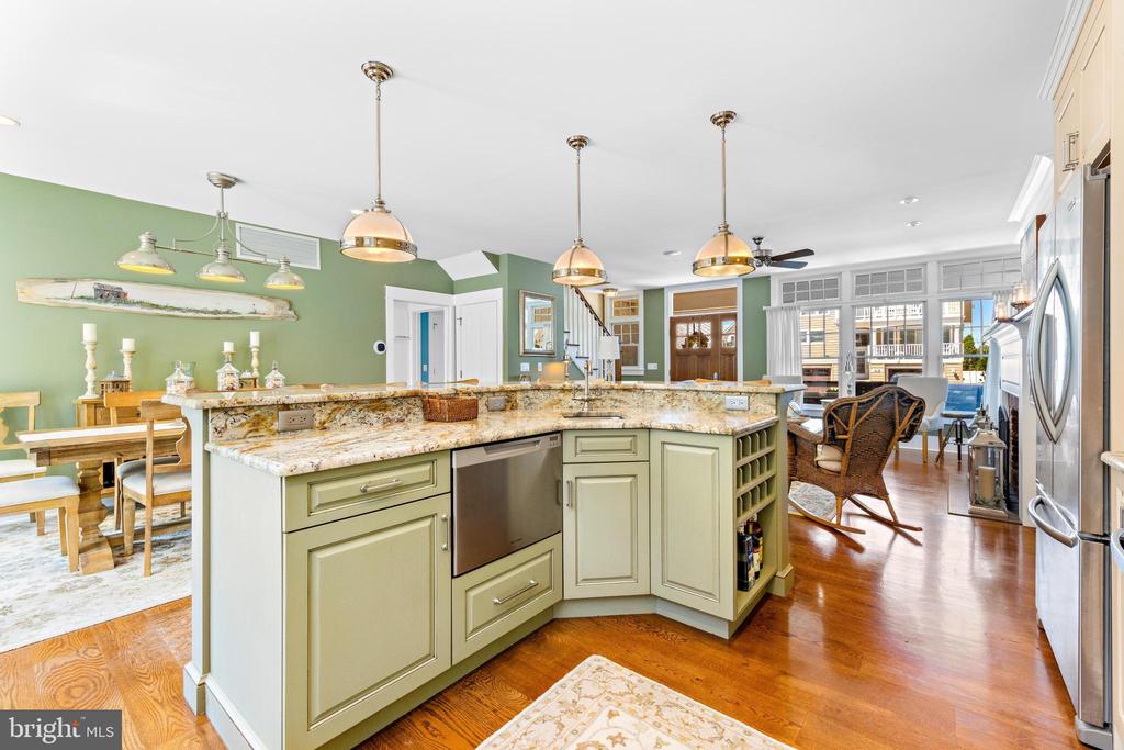 120 E DUNE LANE