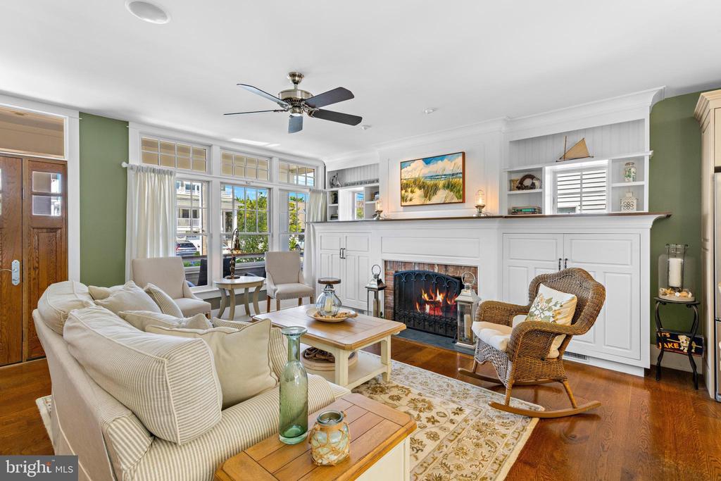 120 E DUNE LANE