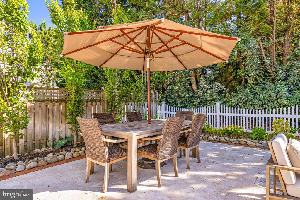 120 E DUNE LANE