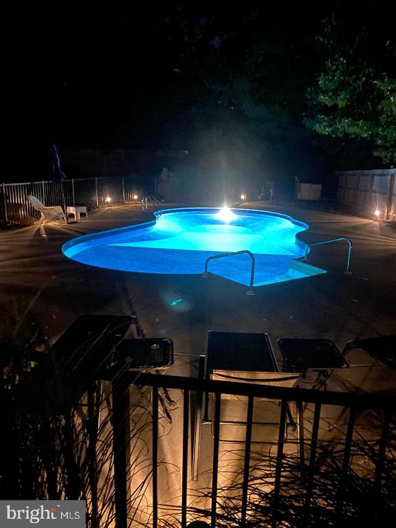 376 CHESTNUT DRIVE