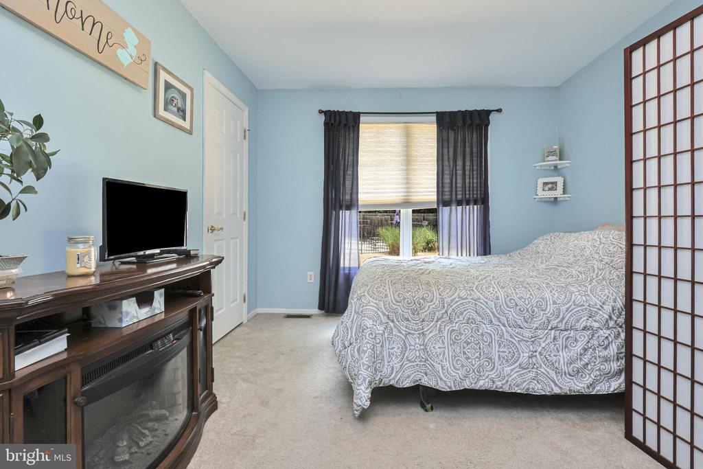 376 CHESTNUT DRIVE