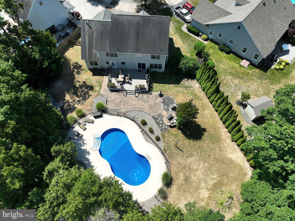 376 CHESTNUT DRIVE