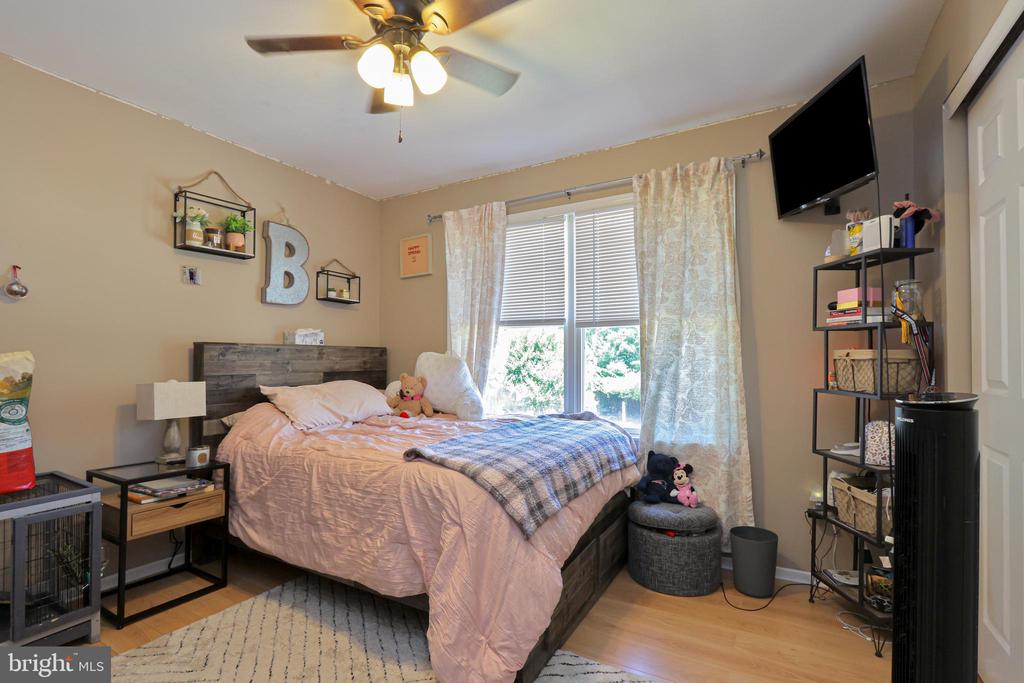376 CHESTNUT DRIVE