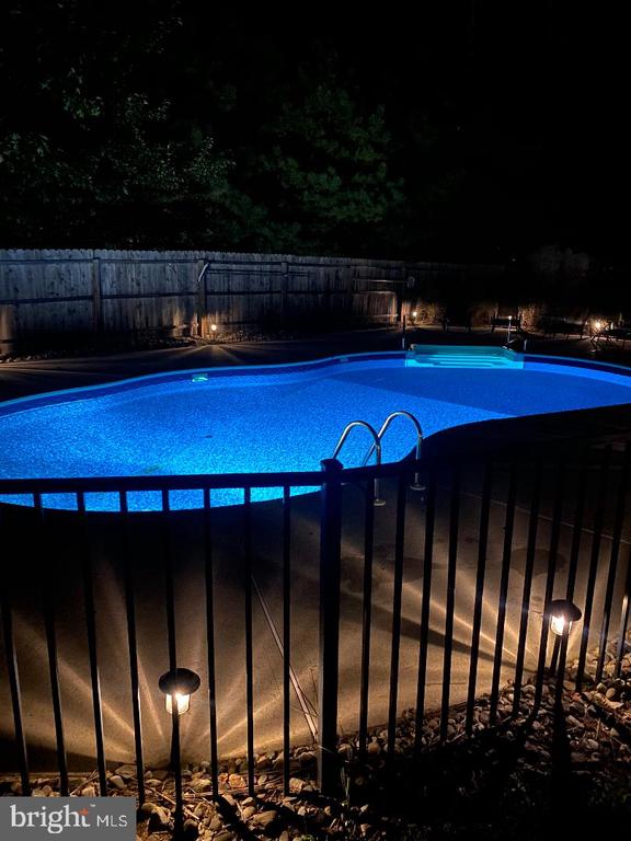 376 CHESTNUT DRIVE