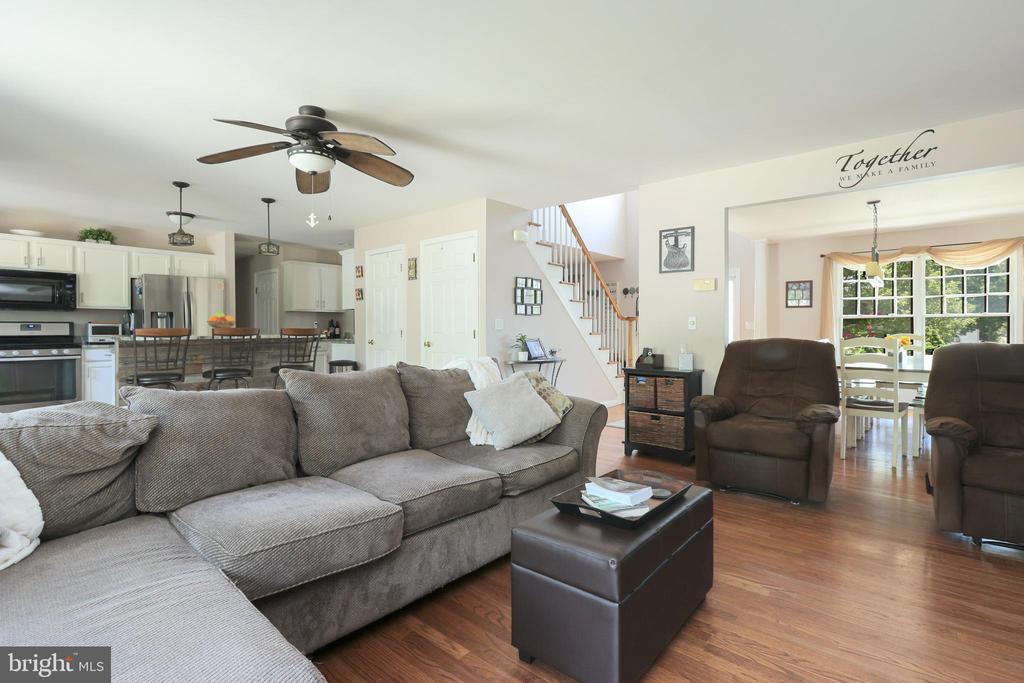 376 CHESTNUT DRIVE