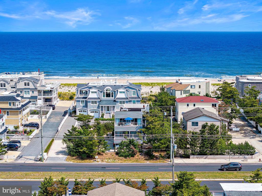 1033 LONG BEACH