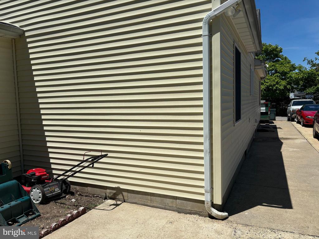 110 KOSCIUSKO WAY