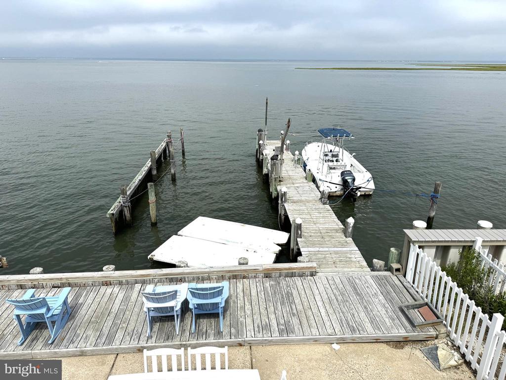 1714 BAY TERRACE