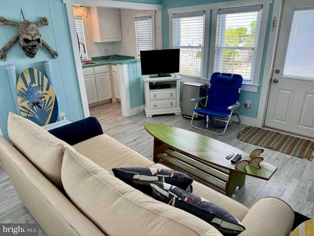 1714 BAY TERRACE