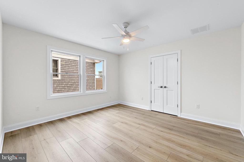 375 W 6TH STREET