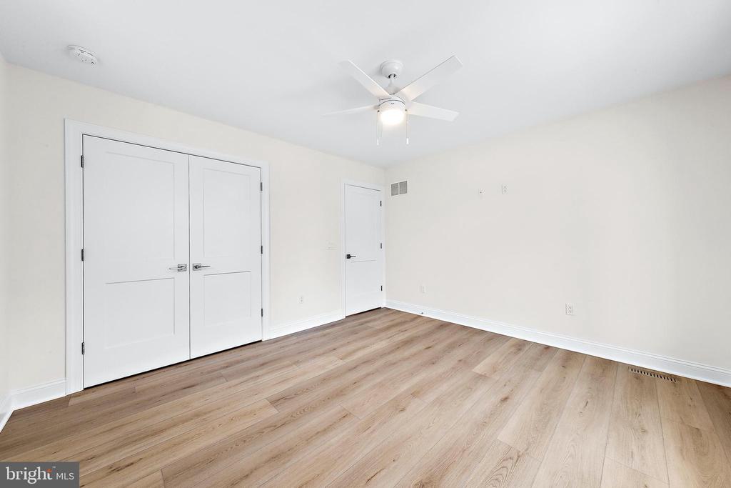 375 W 6TH STREET