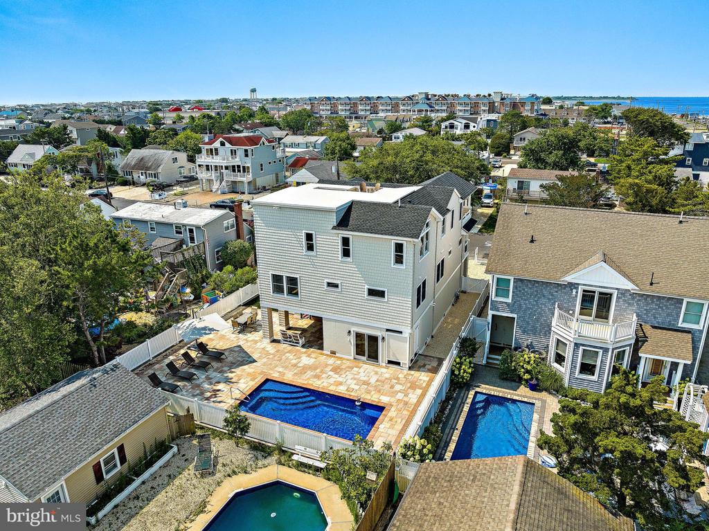 375 W 6TH STREET