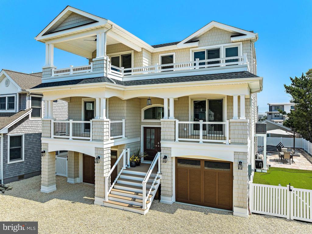 375 W 6TH STREET