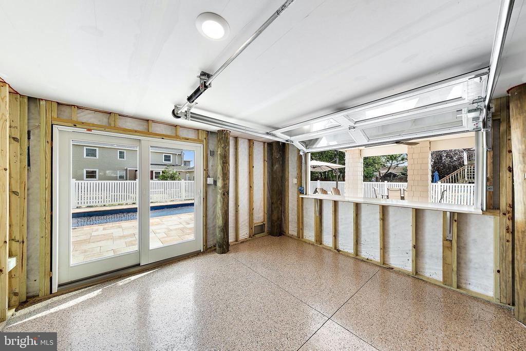 375 W 6TH STREET
