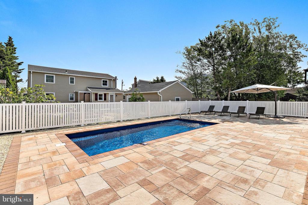 375 W 6TH STREET