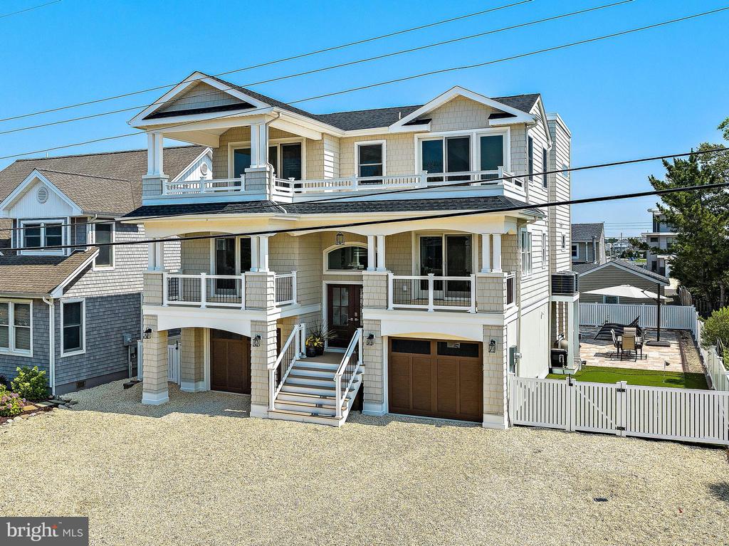 375 W 6TH STREET