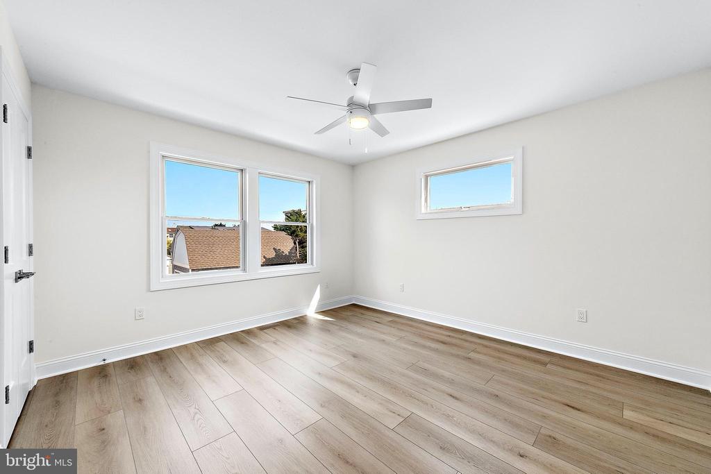 375 W 6TH STREET