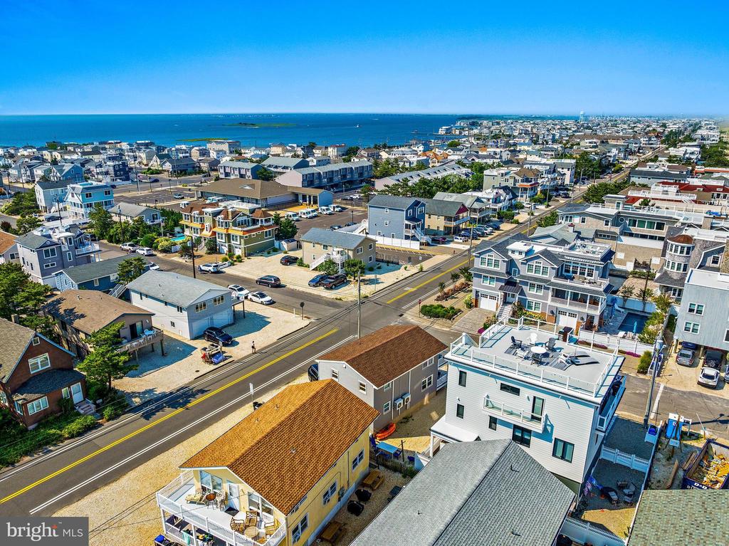 7503 OCEAN BLVD.