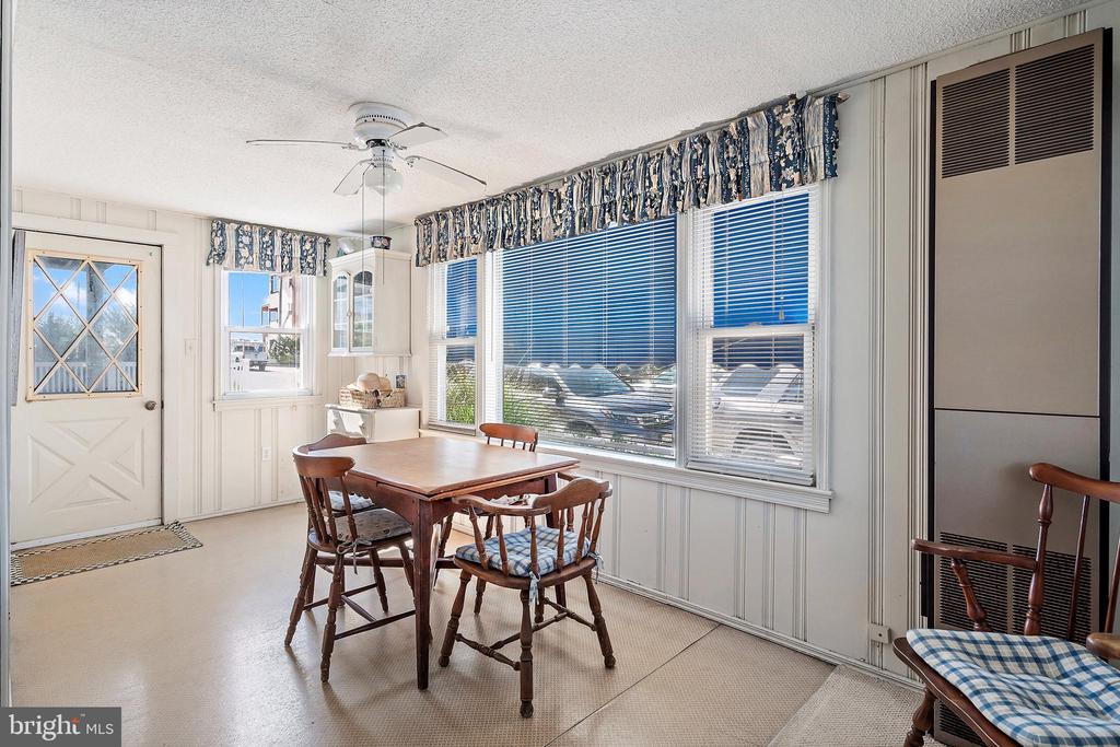 1701 N ATLANTIC