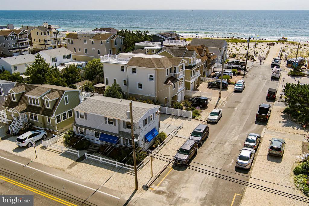 1701 N ATLANTIC