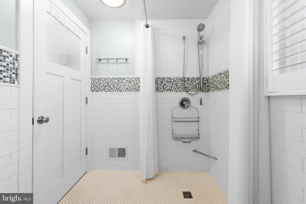 519 OCEAN AVENUE Unit: 2