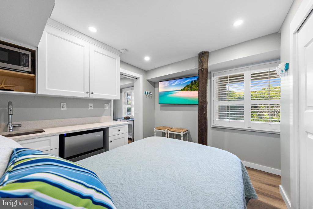 519 OCEAN AVENUE Unit: 2