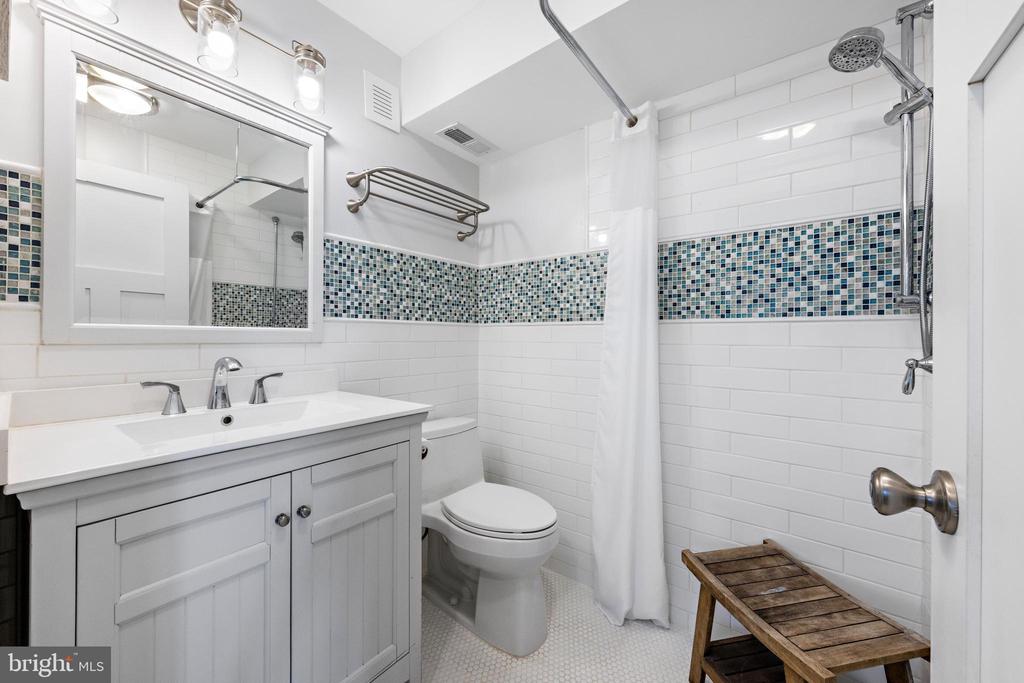 519 OCEAN AVENUE Unit: 2