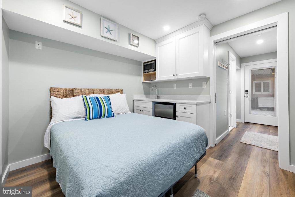 519 OCEAN AVENUE Unit: 2