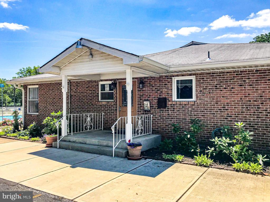 18B ACORN ROAD