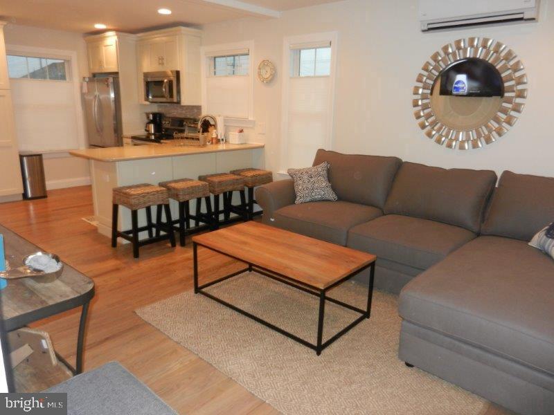 3 W KIRKLAND AVENUE Unit: 3