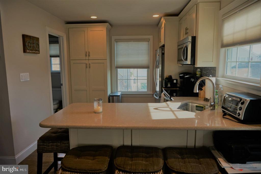3 W KIRKLAND AVENUE Unit: 3