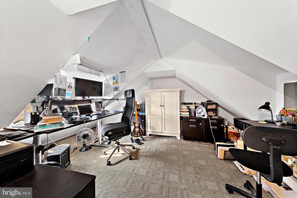 2101 CENTRAL AVENUE