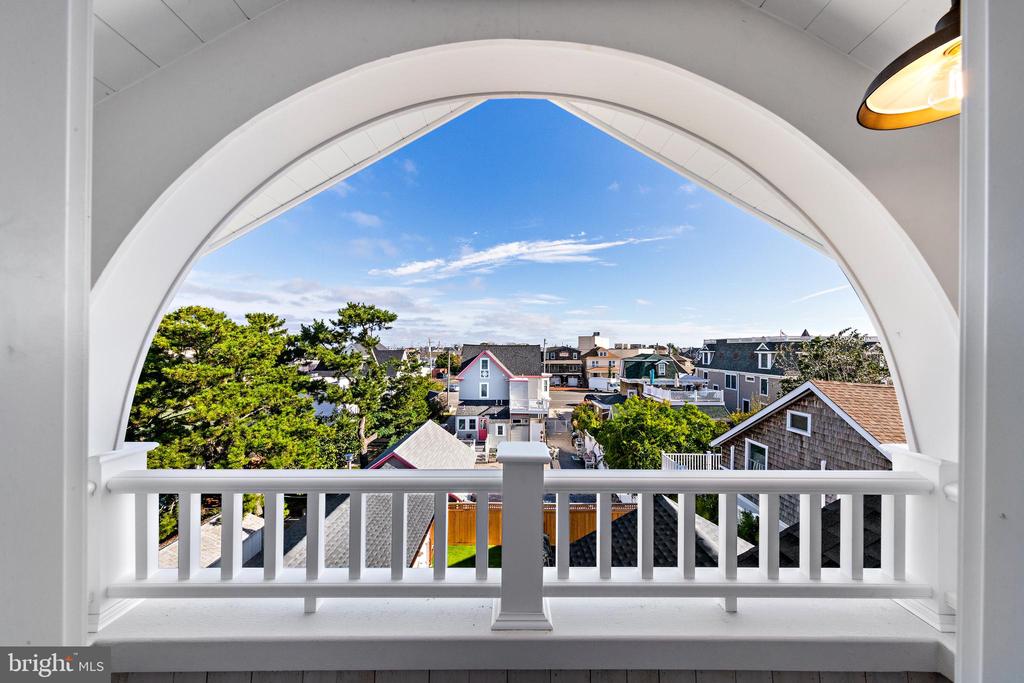 215 AMBER STREET