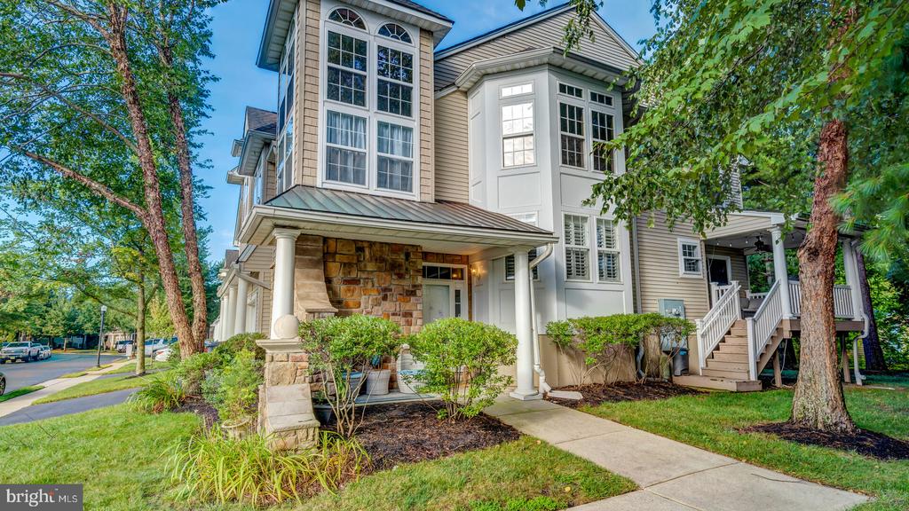 2 WINDWARD DRIVE