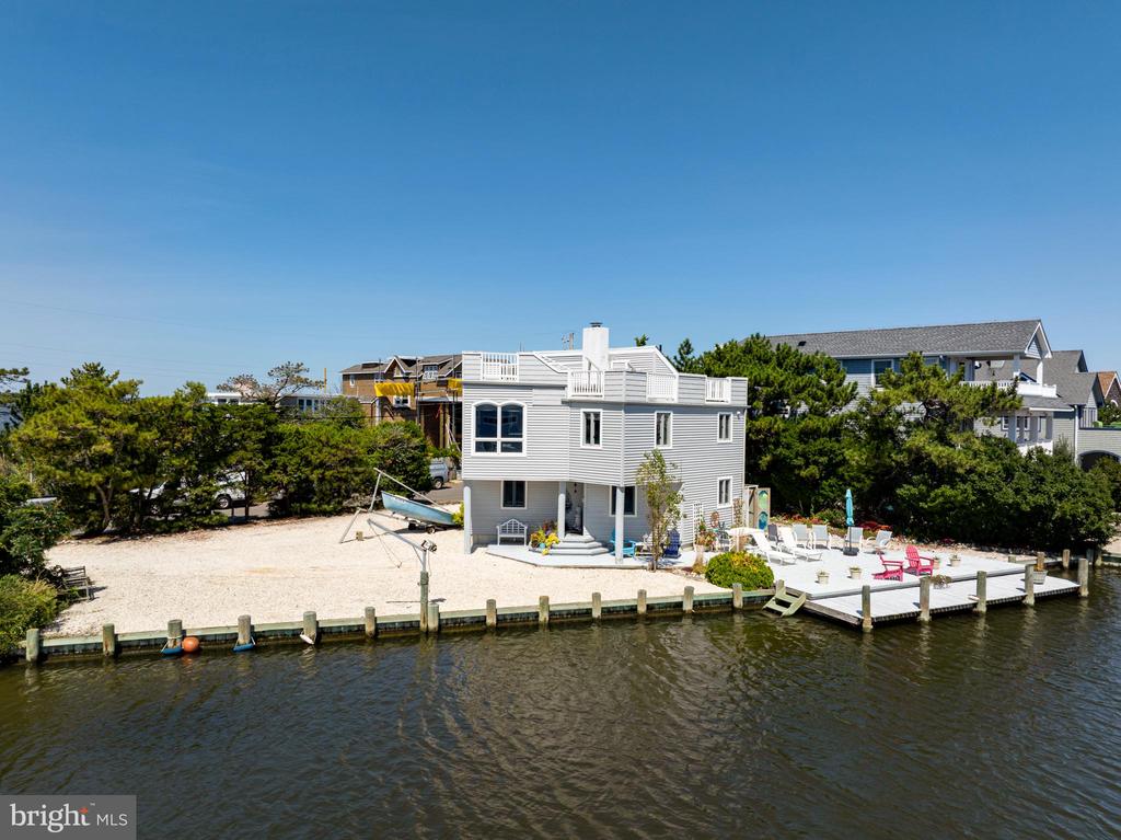 8201 BAY TERRACE
