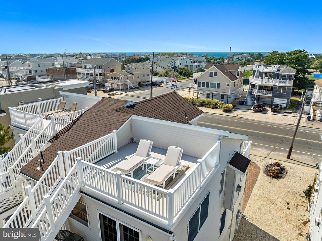 2305 S BAY AVENUE Unit: B