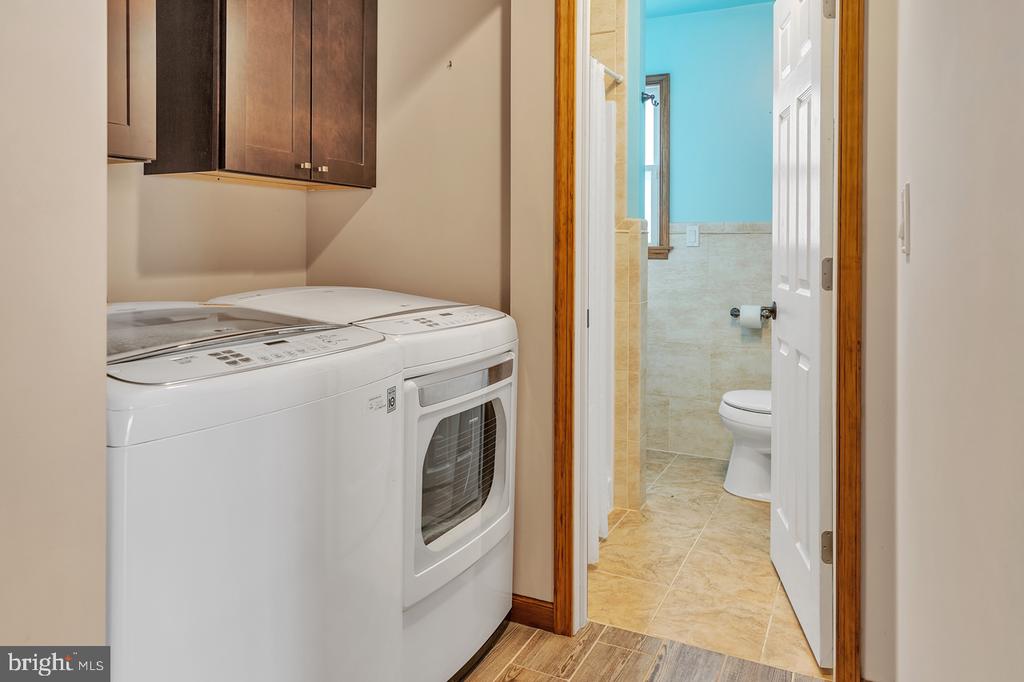128 SAIL DRIVE E