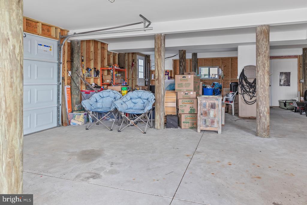 128 SAIL DRIVE E