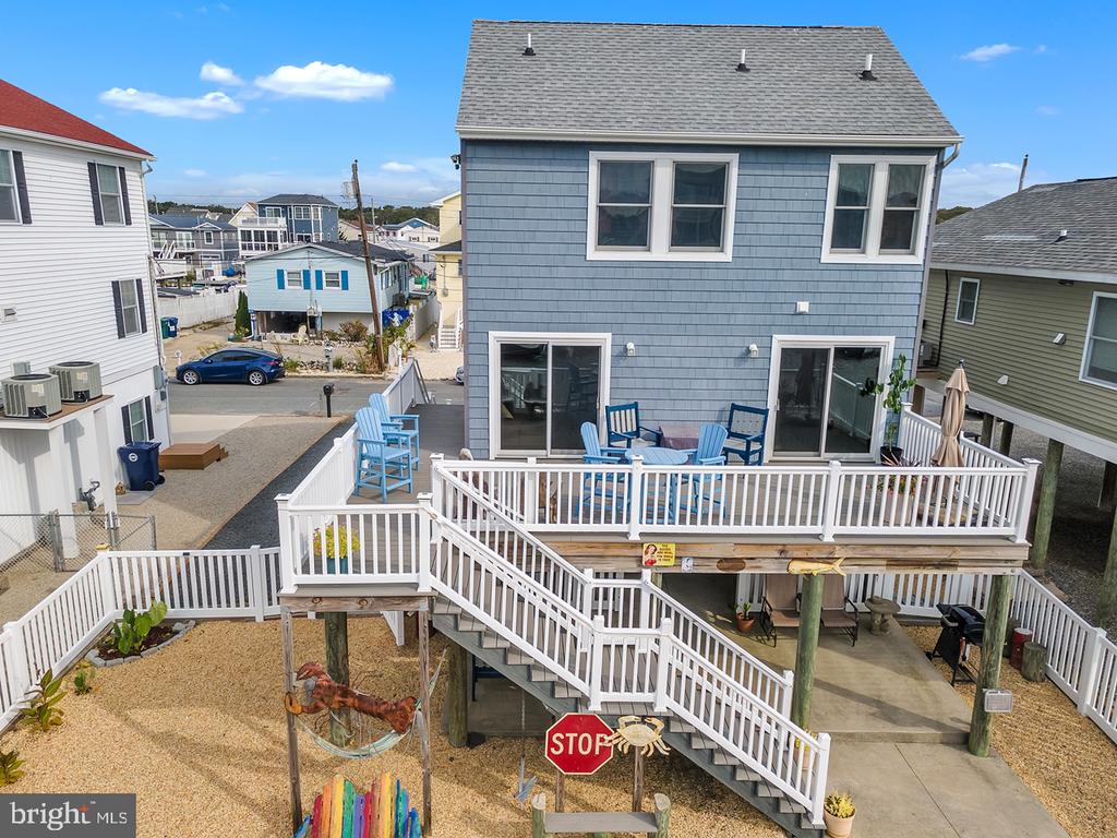 128 SAIL DRIVE E