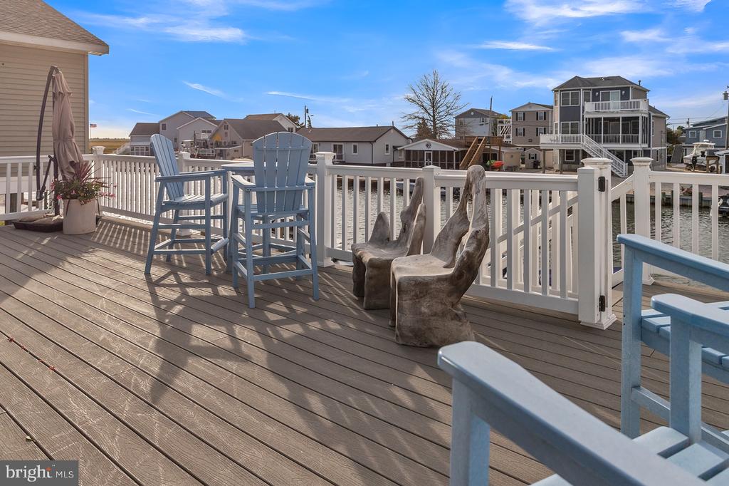 128 SAIL DRIVE E