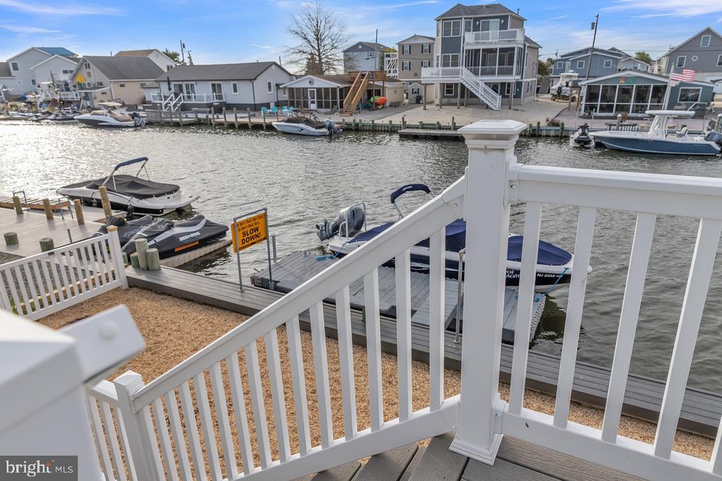 128 SAIL DRIVE E