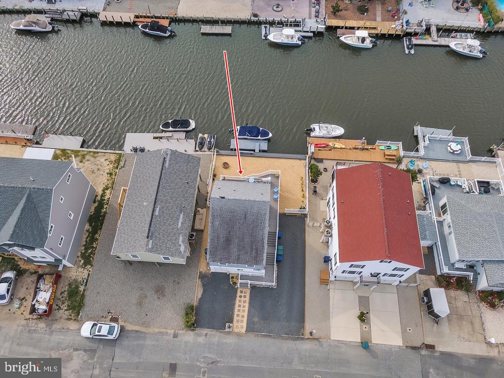 128 SAIL DRIVE E