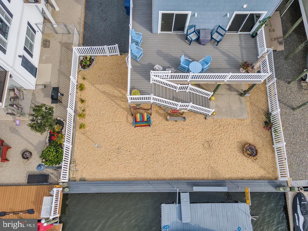 128 SAIL DRIVE E