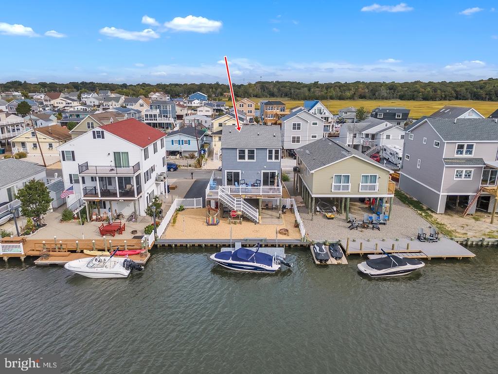 128 SAIL DRIVE E