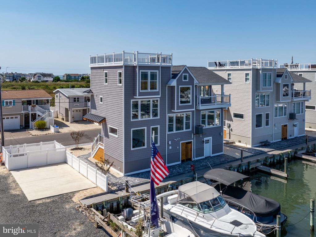 83 W TEBCO TERRACE Unit: A