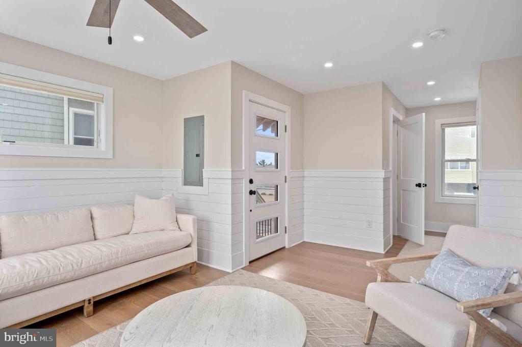 83 W TEBCO TERRACE Unit: A